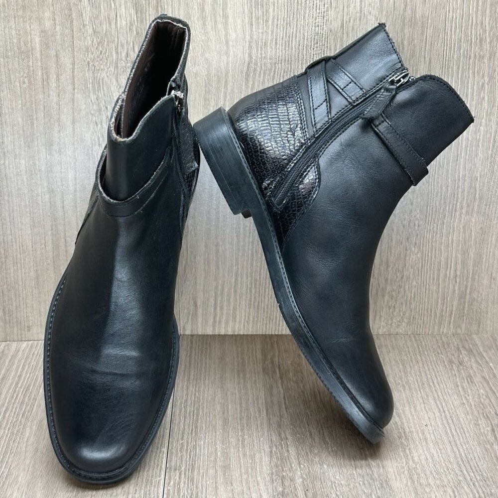 Boemos Boots Womens Sz 39 US9  Leather Moto Buckle Ankle Bootie Black Italy